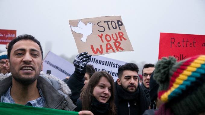 peaceactiviststartprotestmarchfromberlintosyriatoendwar